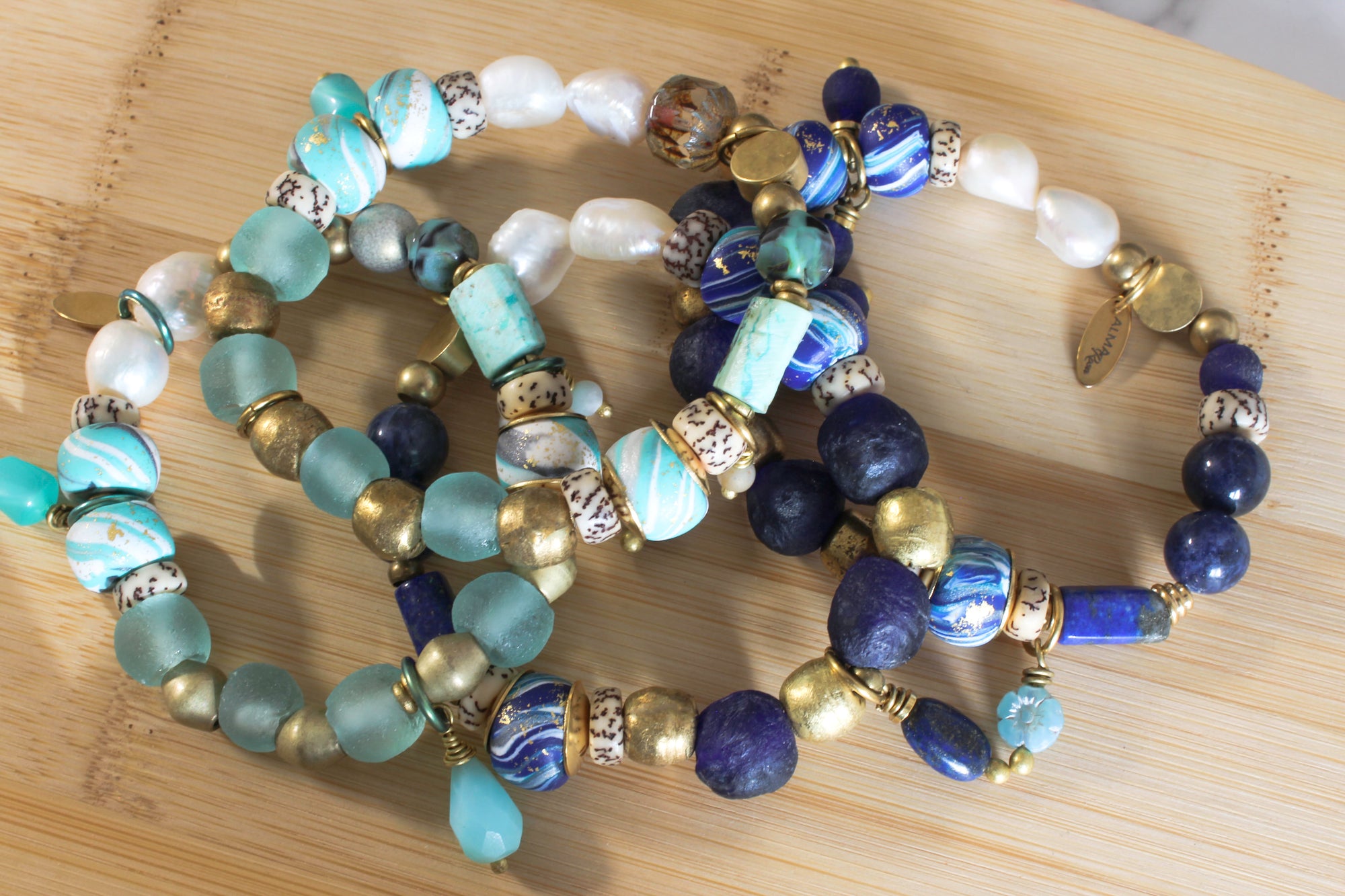 BOHO STRETCH BRACELET WITH RECYCLED GLASS BEADS - AQUA