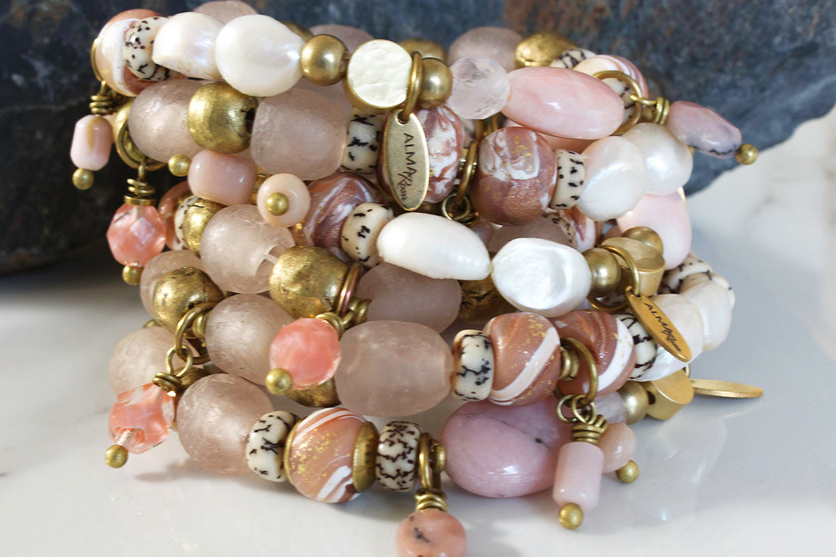 BOHO STRETCH BRACELET WITH RECYCLED GLASS BEADS - PINK