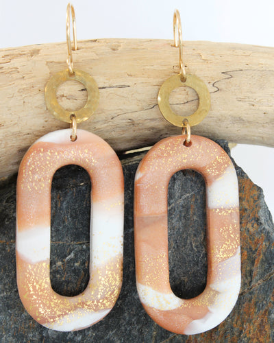 LINKS Earrings - PINK - POLYMER CLAY AND HAMMERED BRASS